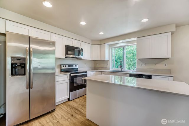 23419 23rd Avenue S, Des Moines, WA 98198
