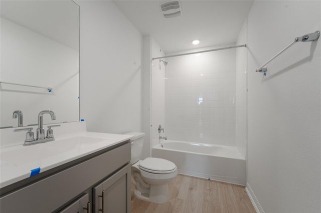 435 Mustang Lake CIR, Buda, TX 78610