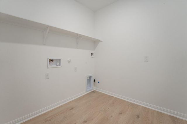 435 Mustang Lake CIR, Buda, TX 78610