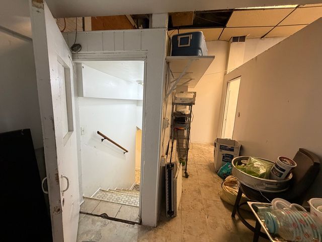 10111 S Ewing Avenue, Chicago, IL 60617