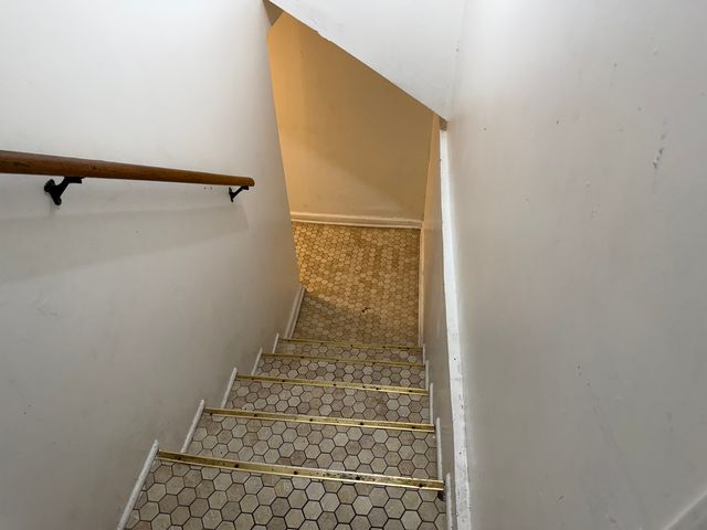 10111 S Ewing Avenue, Chicago, IL 60617