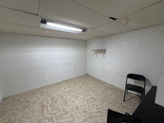 10111 S Ewing Avenue, Chicago, IL 60617