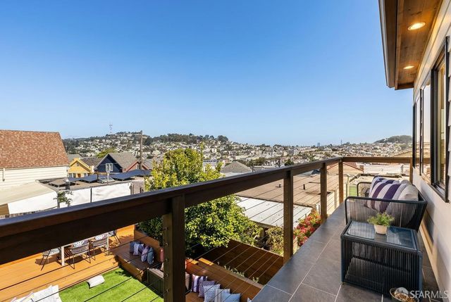 32 Edinburgh Street, San Francisco, CA 94112