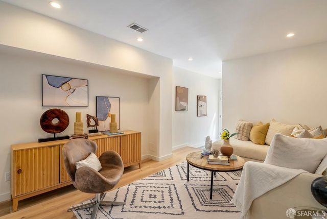 32 Edinburgh Street, San Francisco, CA 94112