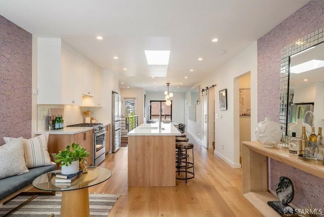 32 Edinburgh Street, San Francisco, CA 94112