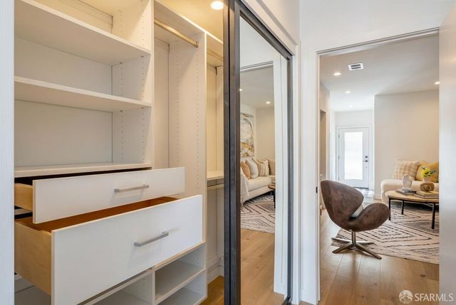 32 Edinburgh Street, San Francisco, CA 94112