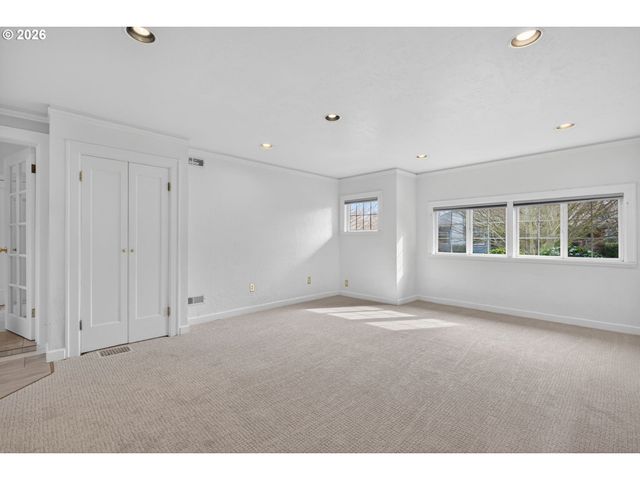 6971 N VINCENT Ave, Portland, OR 97217