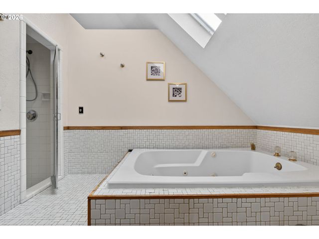 6971 N VINCENT Ave, Portland, OR 97217