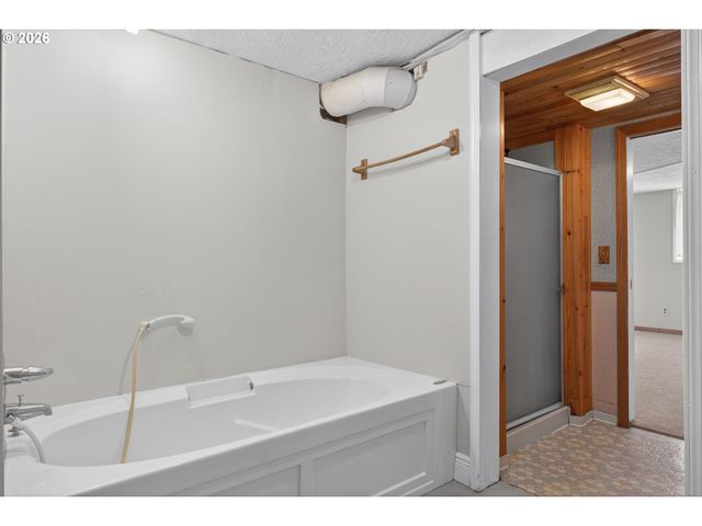 6971 N VINCENT Ave, Portland, OR 97217