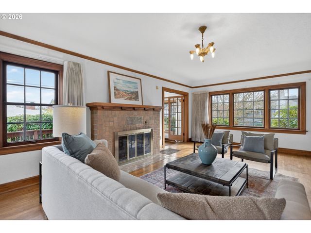 6971 N VINCENT Ave, Portland, OR 97217