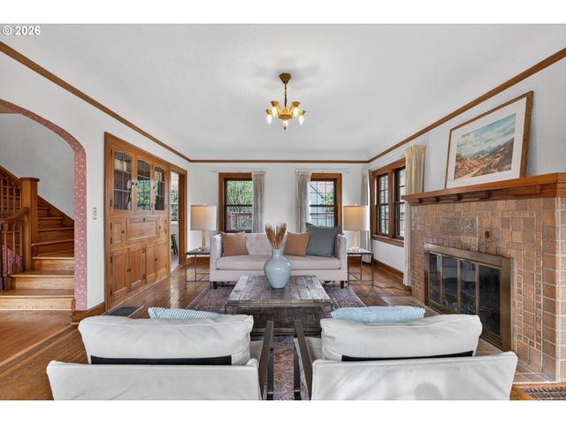 6971 N VINCENT Ave, Portland, OR 97217