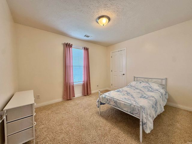 10644 Tecumseh Drive, Newburgh, IN 47630