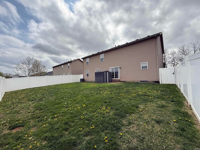 10644 Tecumseh Drive, Newburgh, IN 47630