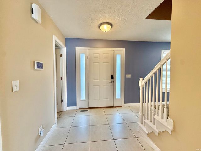 10644 Tecumseh Drive, Newburgh, IN 47630