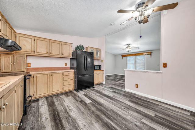 19401 N 7TH Street 142, Phoenix, AZ 85024