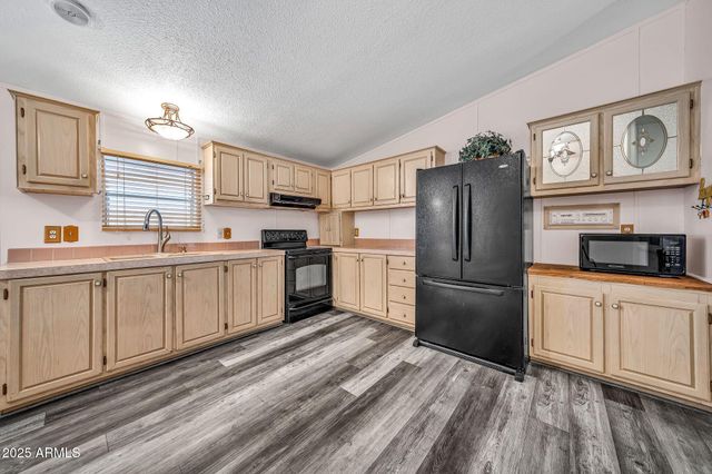 19401 N 7TH Street 142, Phoenix, AZ 85024