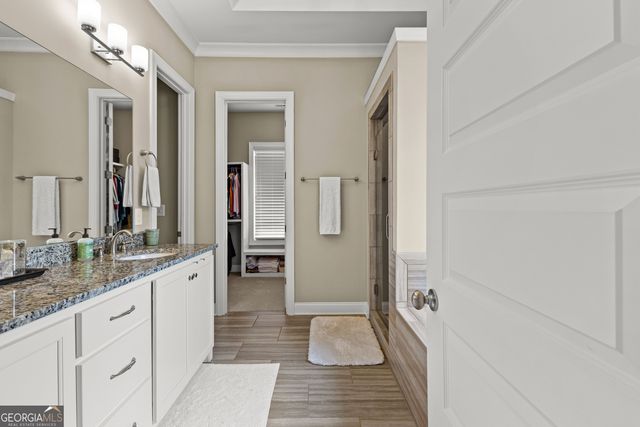 195 Berry Hill Lane, Tyrone, GA 30290