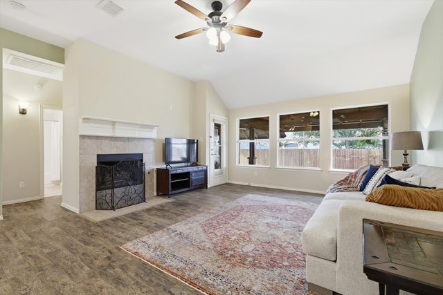 2607 Parkridge Drive, Corinth, TX 76210