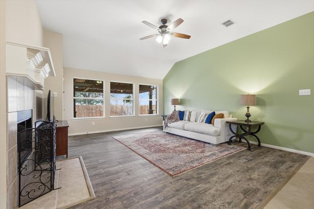 2607 Parkridge Drive, Corinth, TX 76210