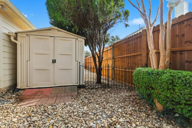 2607 Parkridge Drive, Corinth, TX 76210