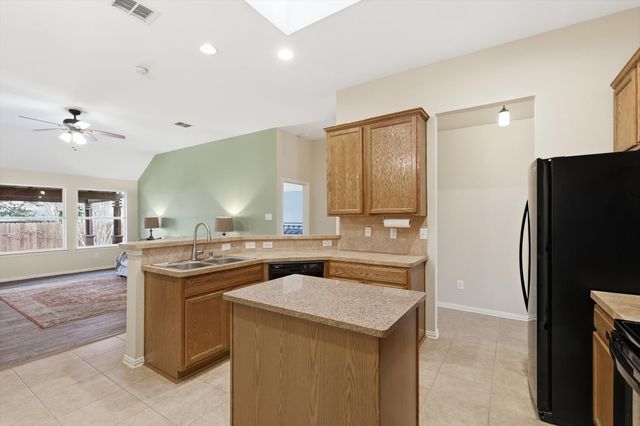 2607 Parkridge Drive, Corinth, TX 76210