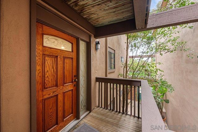 8860 Villa La Jolla Drive 217, La Jolla, CA 92037