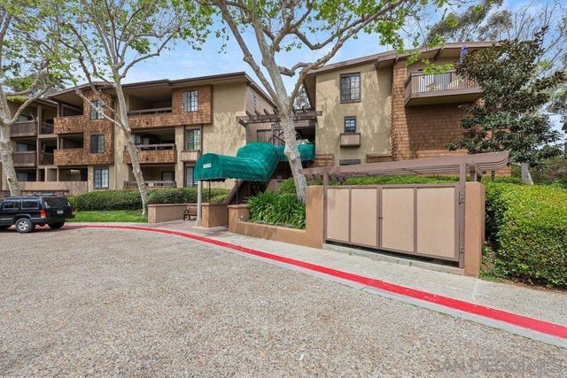 8860 Villa La Jolla Drive 217, La Jolla, CA 92037