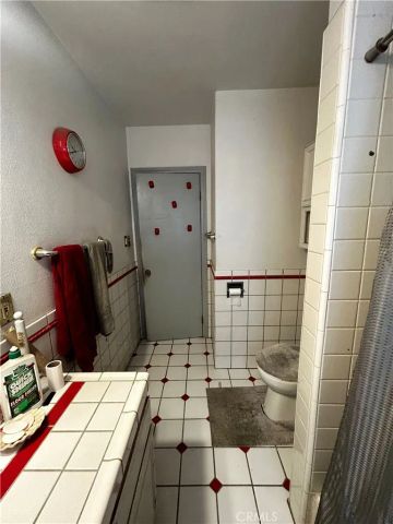 544 W 112th, Los Angeles, CA 90044