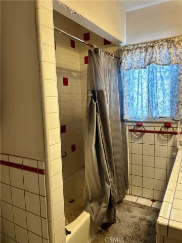 544 W 112th, Los Angeles, CA 90044