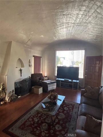 544 W 112th, Los Angeles, CA 90044