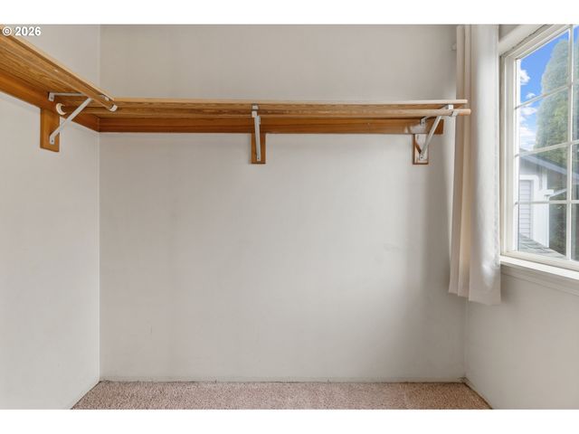 11040 Sw 63RD Ave, Portland, OR 97219