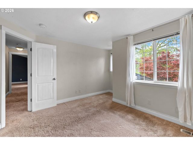 11040 Sw 63RD Ave, Portland, OR 97219