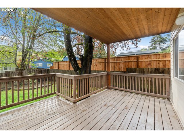 11040 Sw 63RD Ave, Portland, OR 97219
