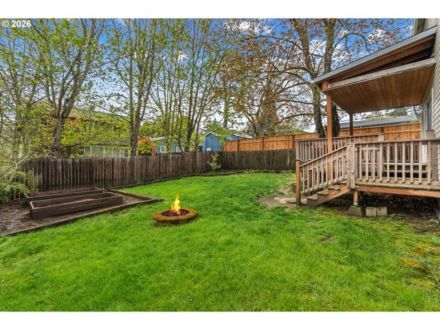 11040 Sw 63RD Ave, Portland, OR 97219