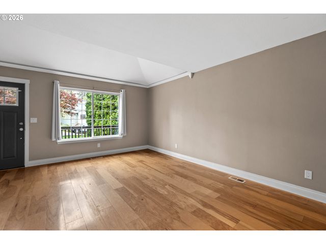 11040 Sw 63RD Ave, Portland, OR 97219