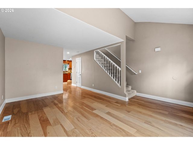 11040 Sw 63RD Ave, Portland, OR 97219