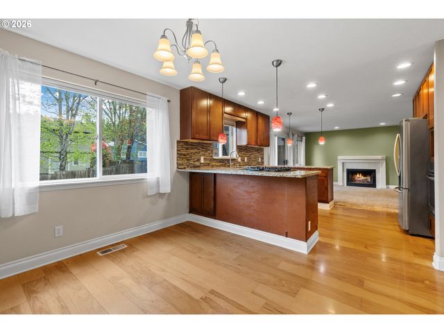 11040 Sw 63RD Ave, Portland, OR 97219