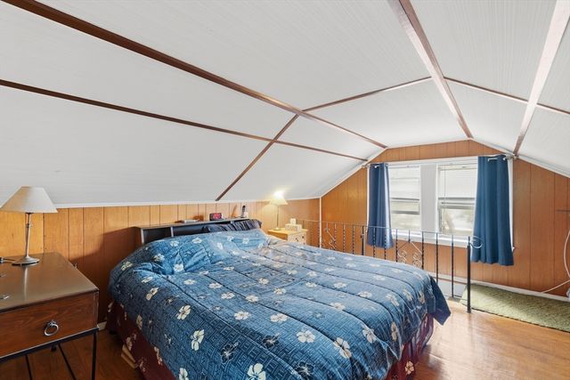 56 Hathaway Rd, Dartmouth, MA 02747