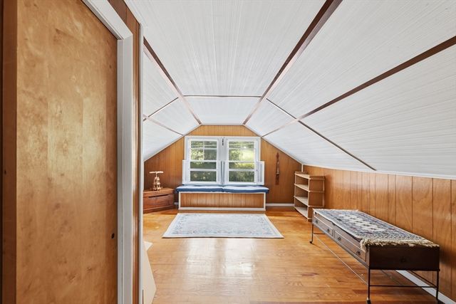 56 Hathaway Rd, Dartmouth, MA 02747