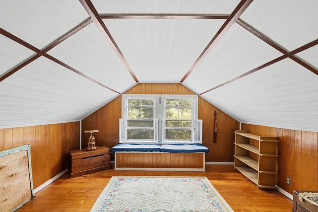 56 Hathaway Rd, Dartmouth, MA 02747