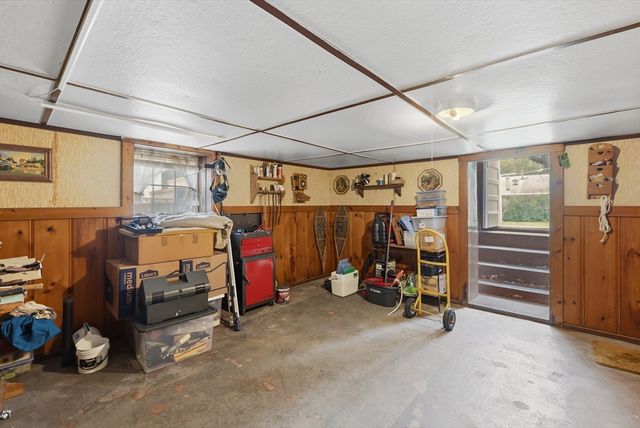 56 Hathaway Rd, Dartmouth, MA 02747
