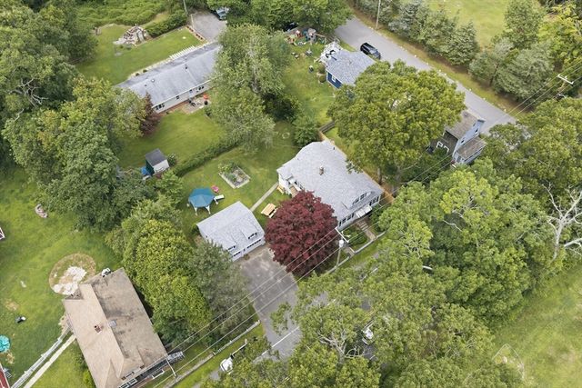 56 Hathaway Rd, Dartmouth, MA 02747