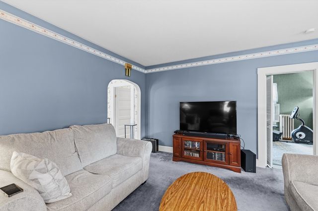 56 Hathaway Rd, Dartmouth, MA 02747