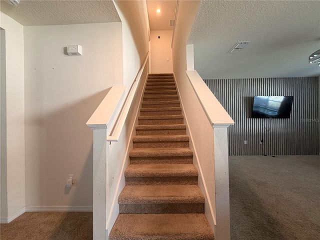 2736 DUMONT LANE, Tavares, FL 32778