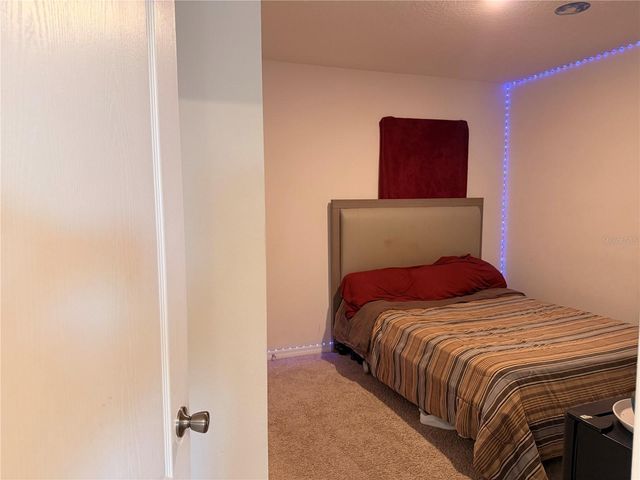 2736 DUMONT LANE, Tavares, FL 32778