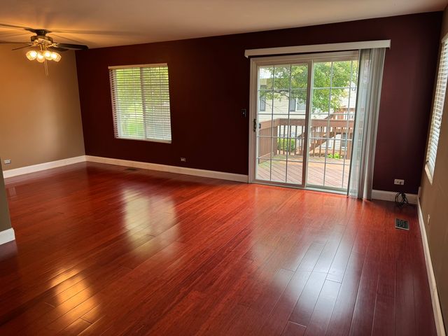 1314 Sandhurst Lane 1314, South Elgin, IL 60177