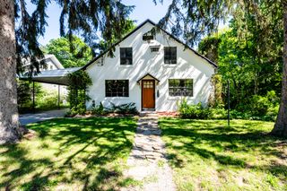 312 W Chicago Street, Buchanan City, MI 49107