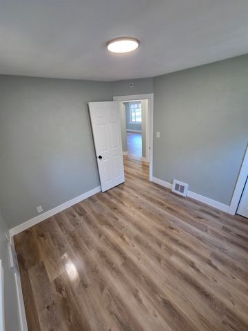 3361 W Ridgeway Avenue, Flint, MI 48504