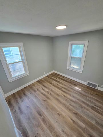 3361 W Ridgeway Avenue, Flint, MI 48504