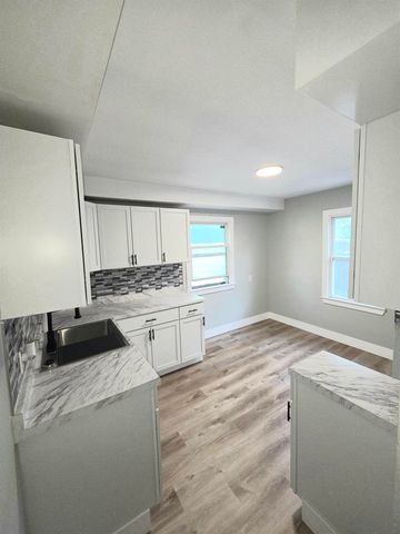 3361 W Ridgeway Avenue, Flint, MI 48504